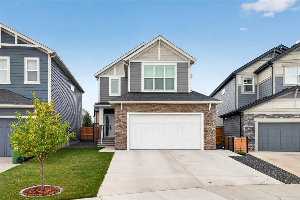 117 Legacy Glen Crescent SE