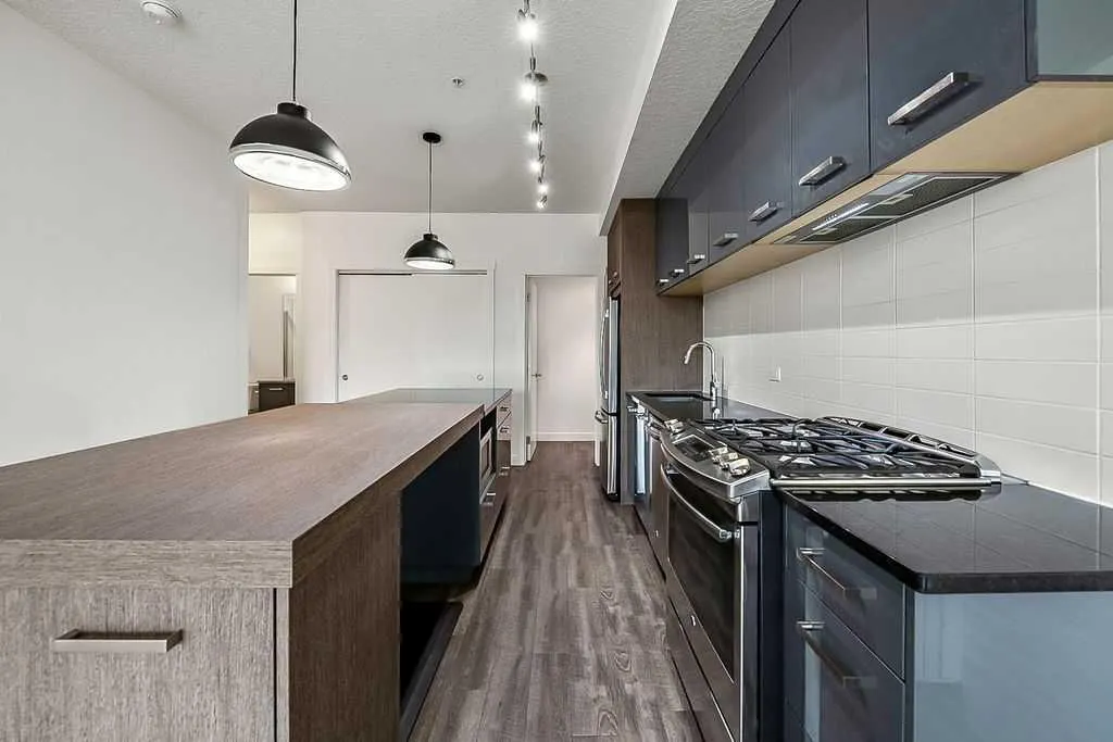 811 5 Street NE #312
