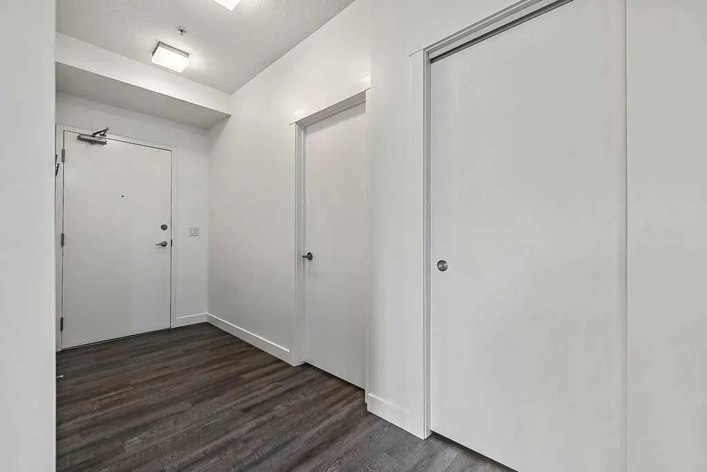 811 5 Street NE #312