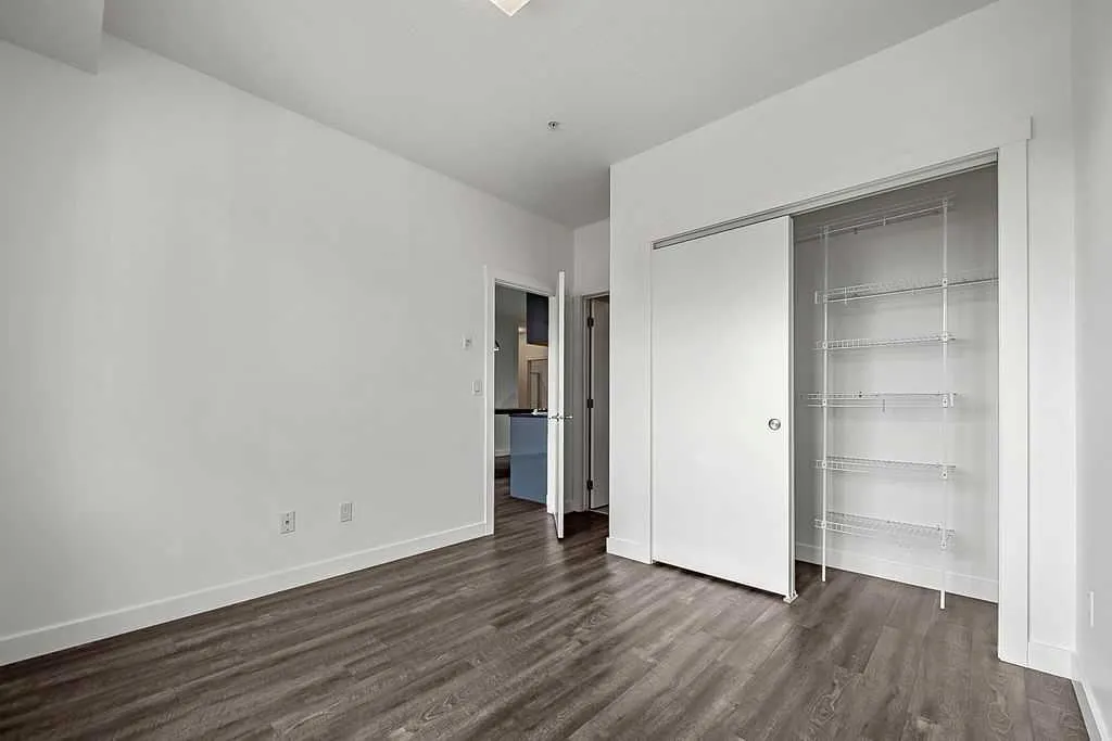 811 5 Street NE #312