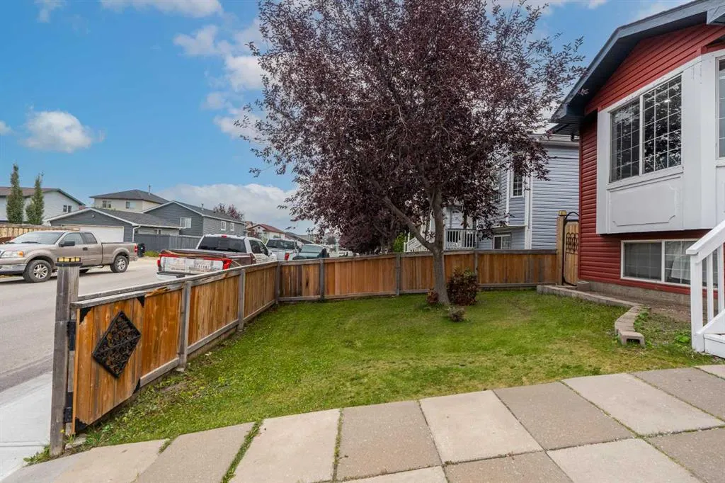 65 Martinvalley Road NE
