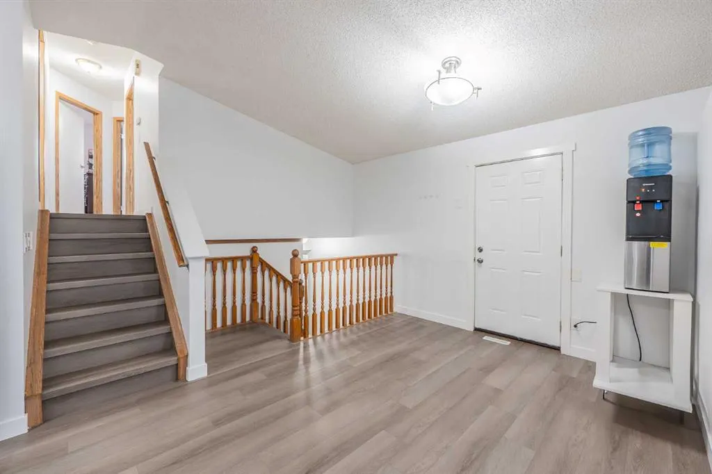 65 Martinvalley Road NE