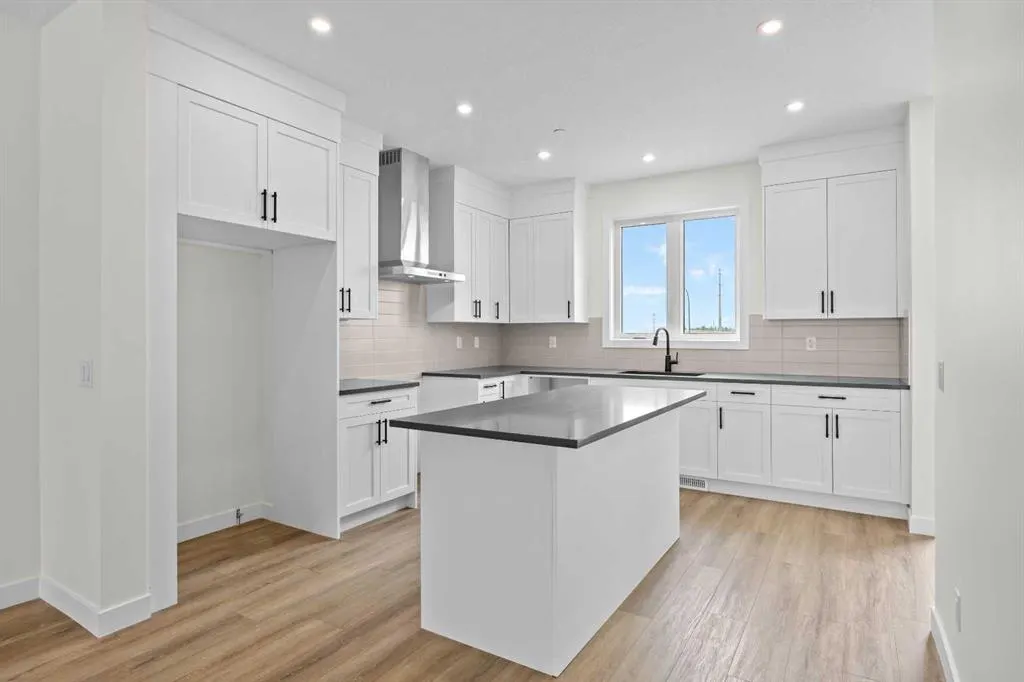 41 Hotchkiss Gardens SE