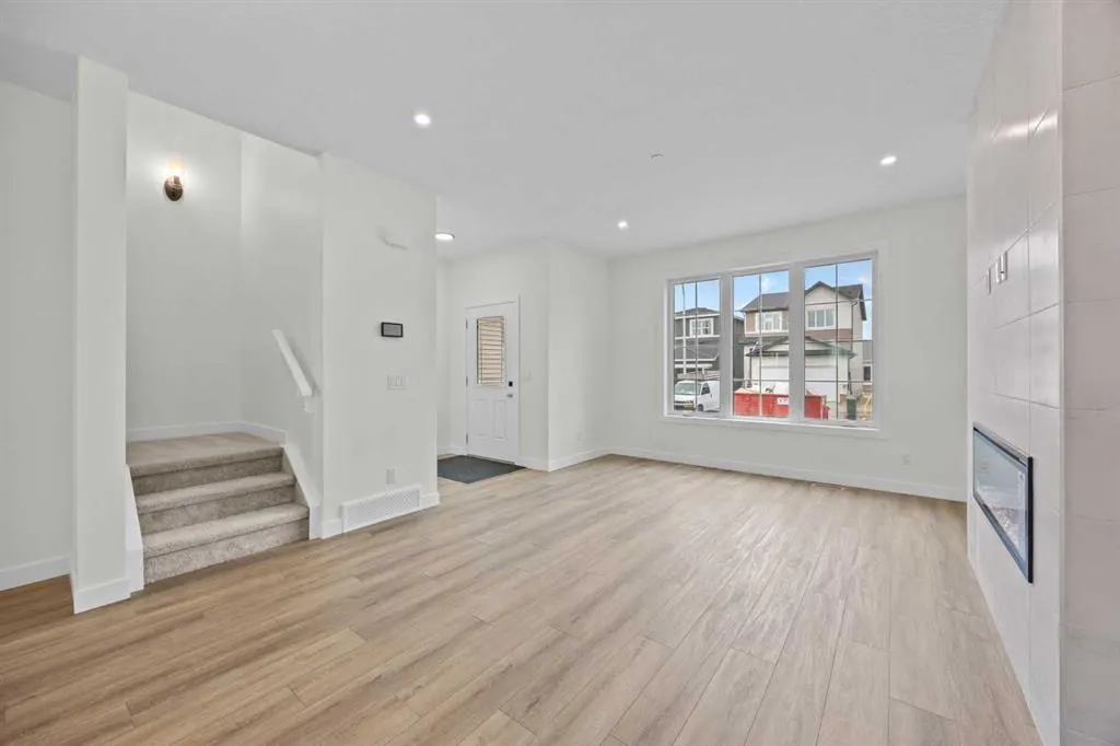 41 Hotchkiss Gardens SE