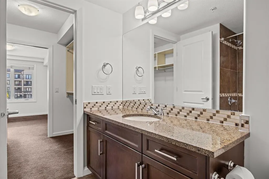 310 Mckenzie Towne Gate SE #1211