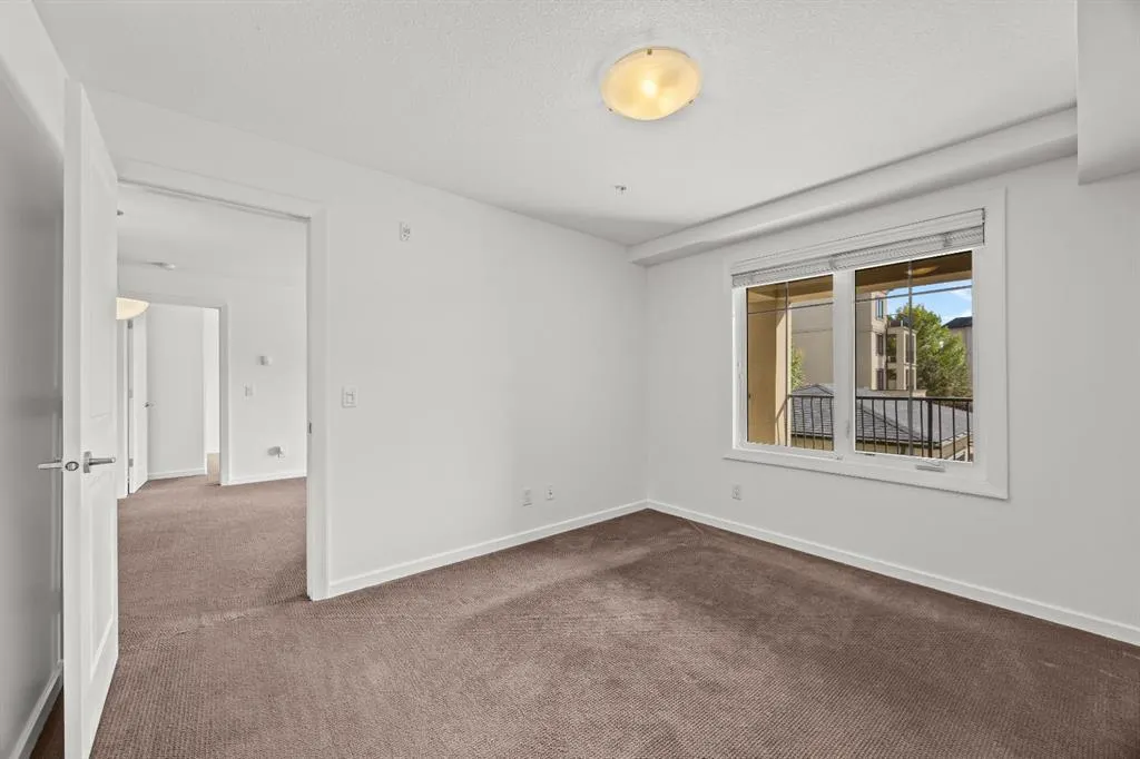 310 Mckenzie Towne Gate SE #1211
