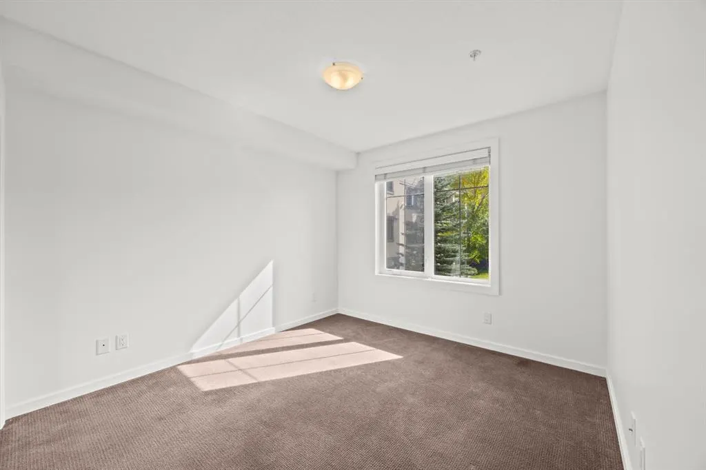 310 Mckenzie Towne Gate SE #1211