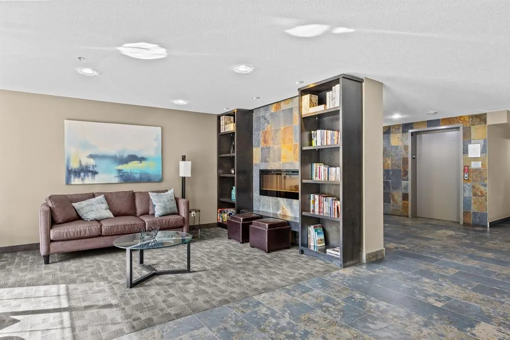 310 Mckenzie Towne Gate SE #1211