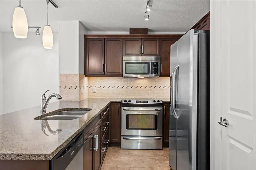 310 Mckenzie Towne Gate SE #1211
