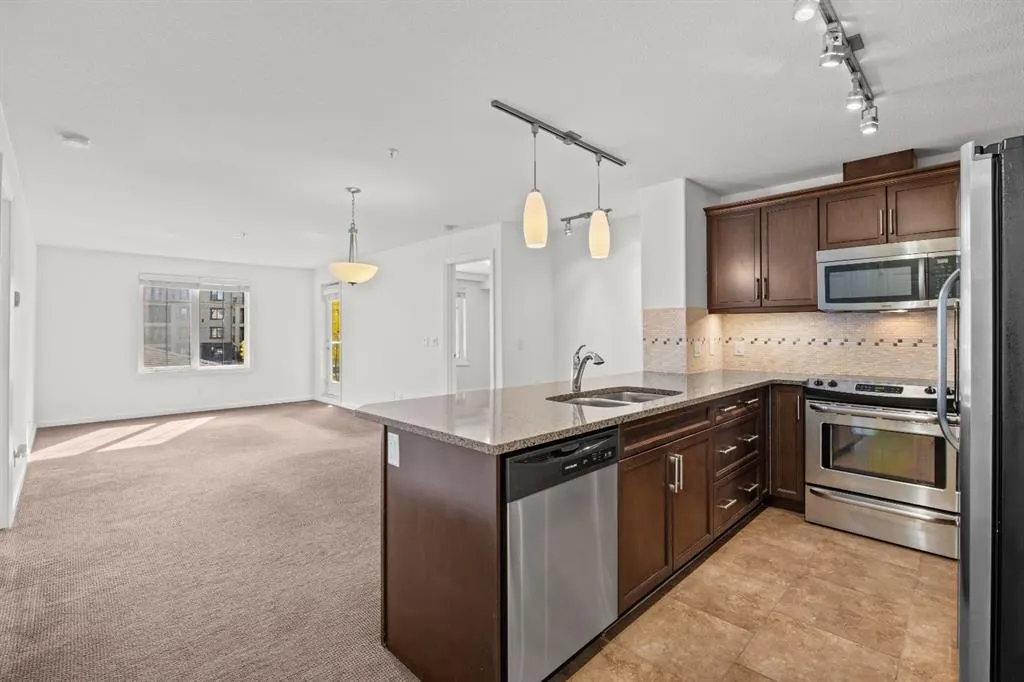 310 Mckenzie Towne Gate SE #1211