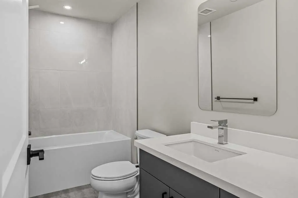 1 Industrial Place #322A