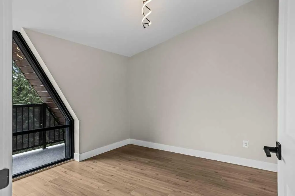 1 Industrial Place #322A