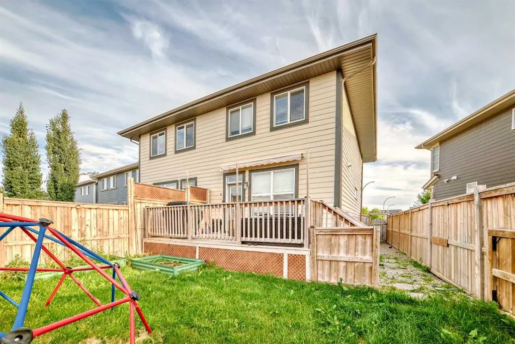 43 Masters Square SE