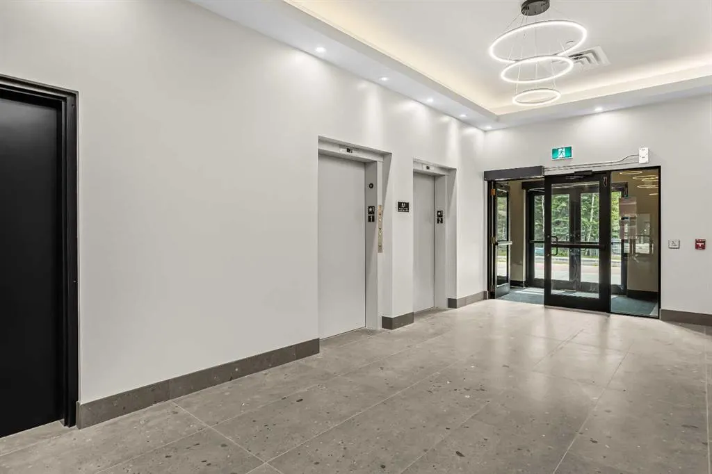 1 Industrial Place #305A