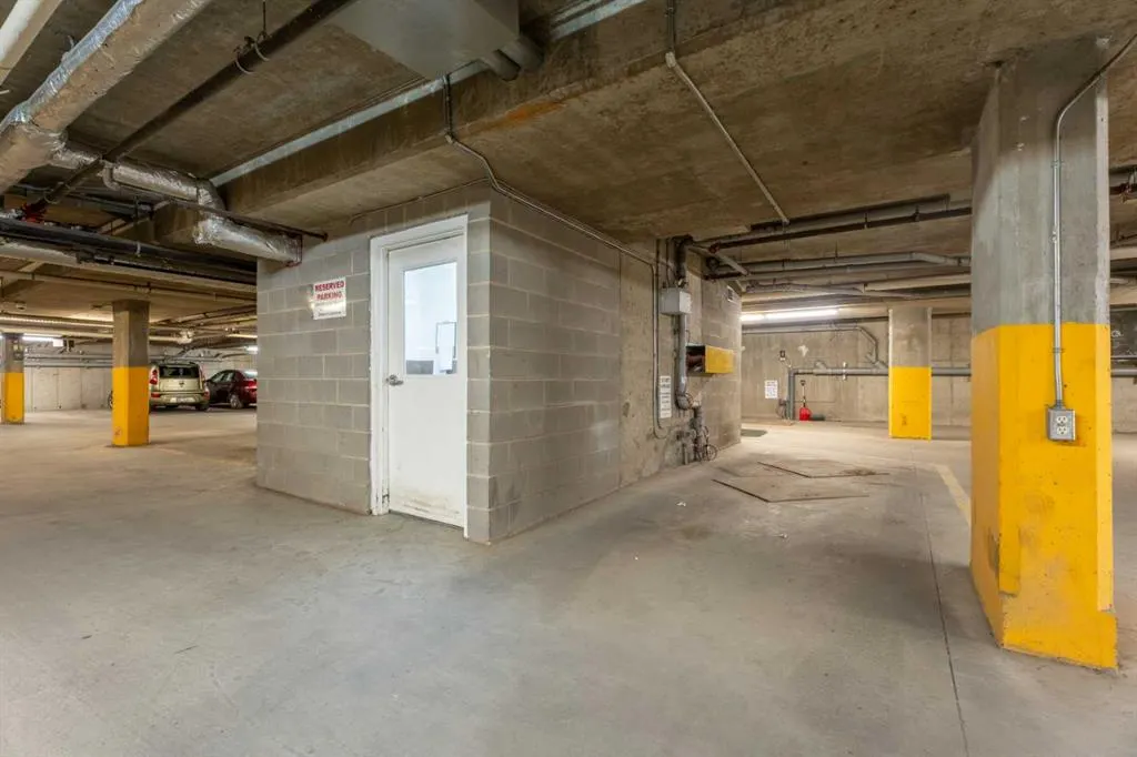 174 N Railway Street #401