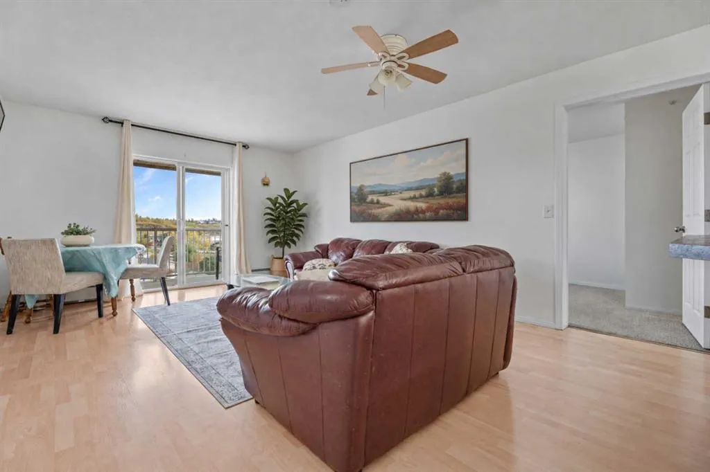 174 N Railway Street #401