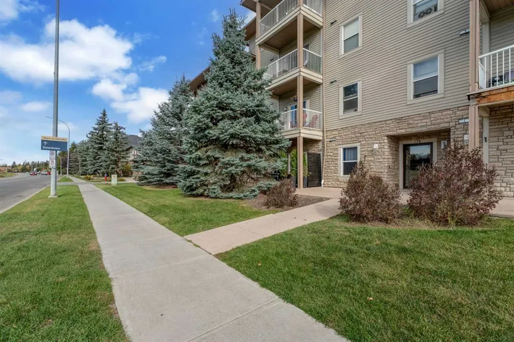 174 N Railway Street #401