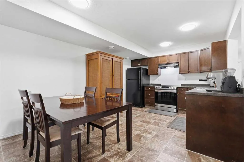 8 Bayside Place #400