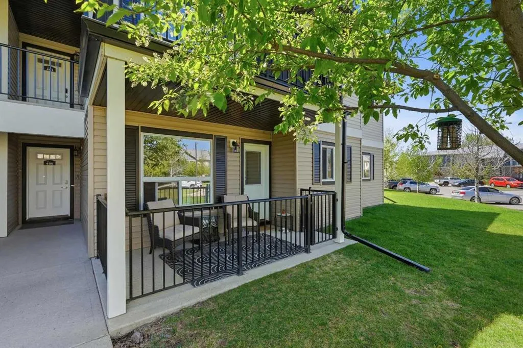 8 Bayside Place #400