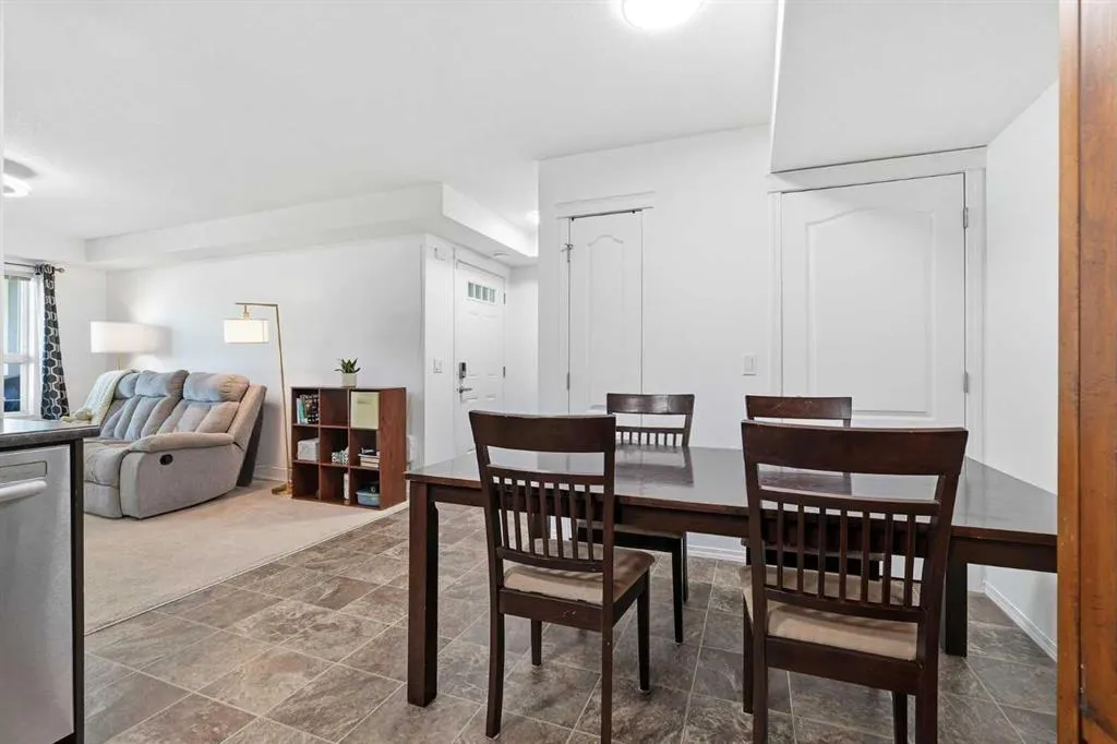 8 Bayside Place #400