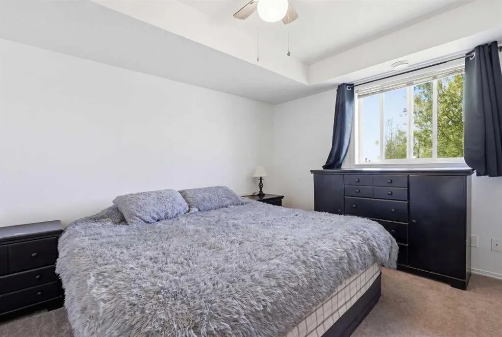 8 Bayside Place #400