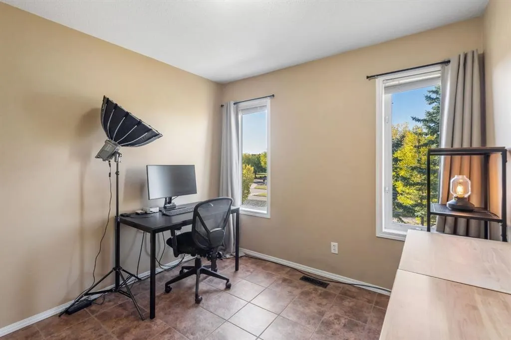 15 Rocky Ridge Gate NW #5