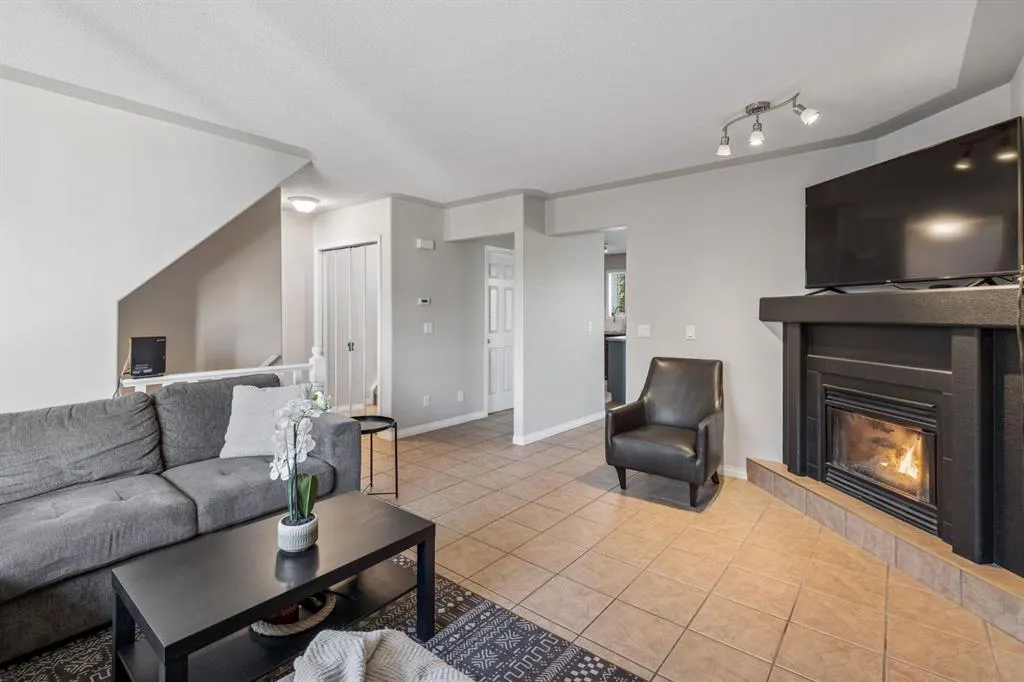 15 Rocky Ridge Gate NW #5