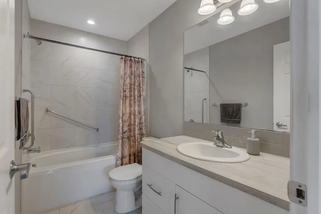 245 Cityscape Boulevard NE