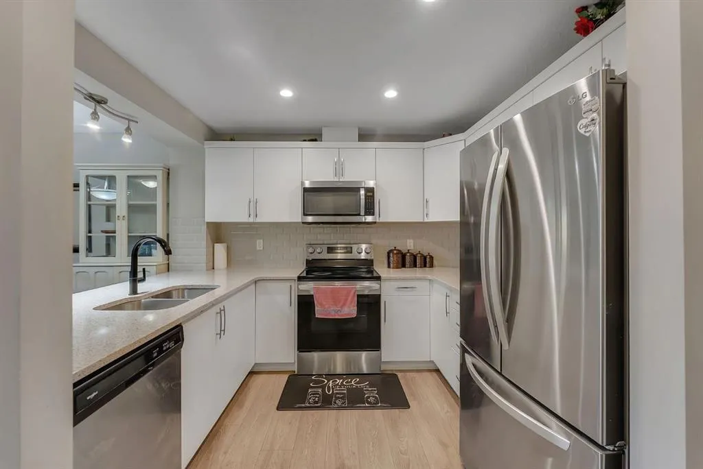 245 Cityscape Boulevard NE