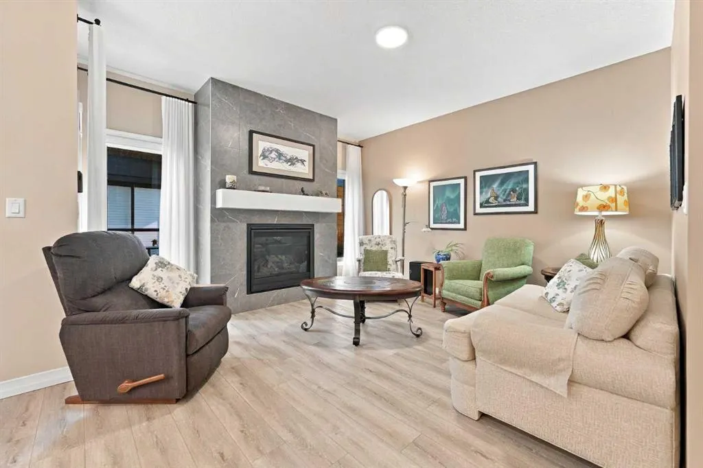 1911 Mahogany Boulevard SE