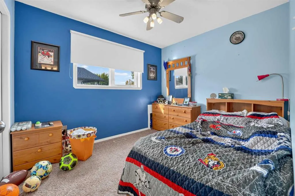 338 Silkstone Cove W
