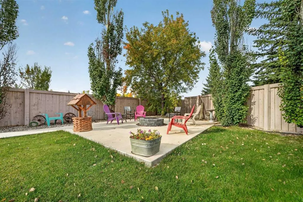 338 Silkstone Cove W