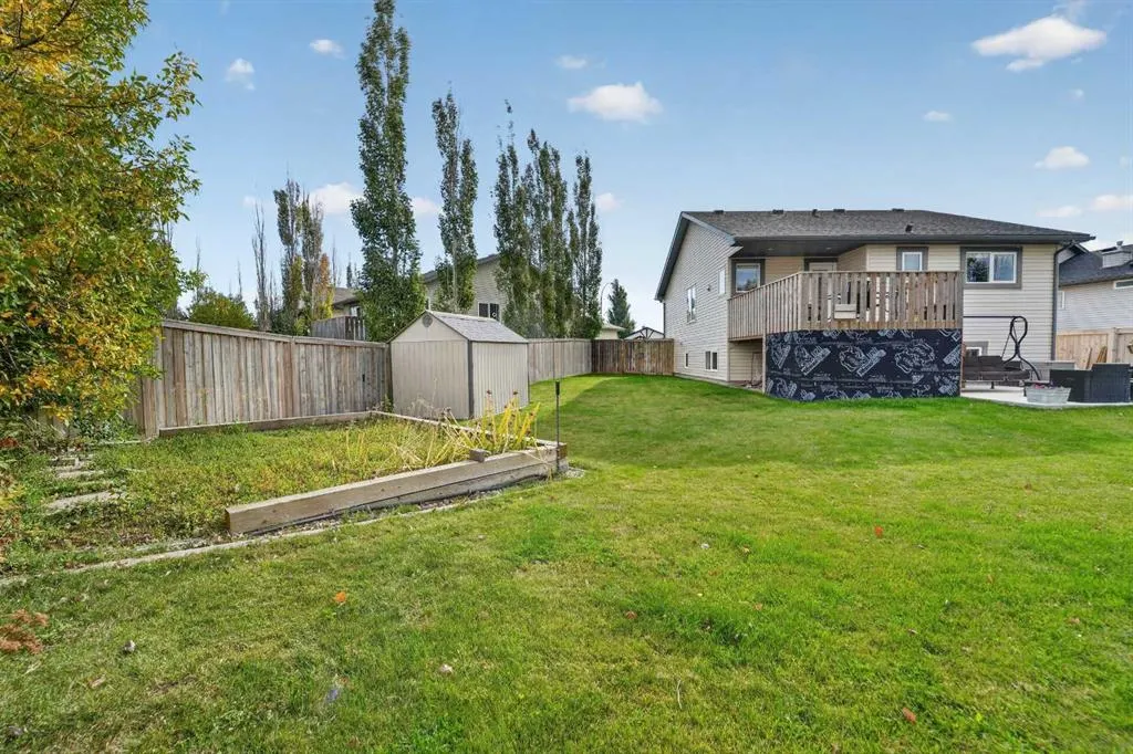 338 Silkstone Cove W