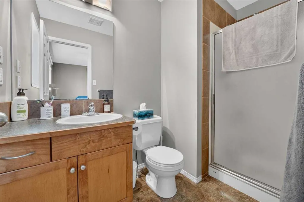 338 Silkstone Cove W