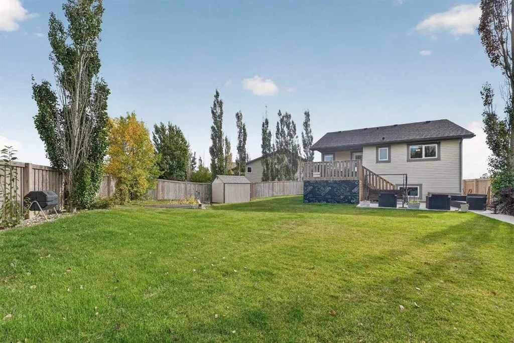 338 Silkstone Cove W