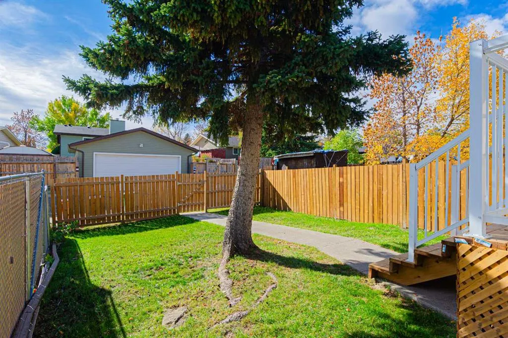 133 Berwick Drive NW