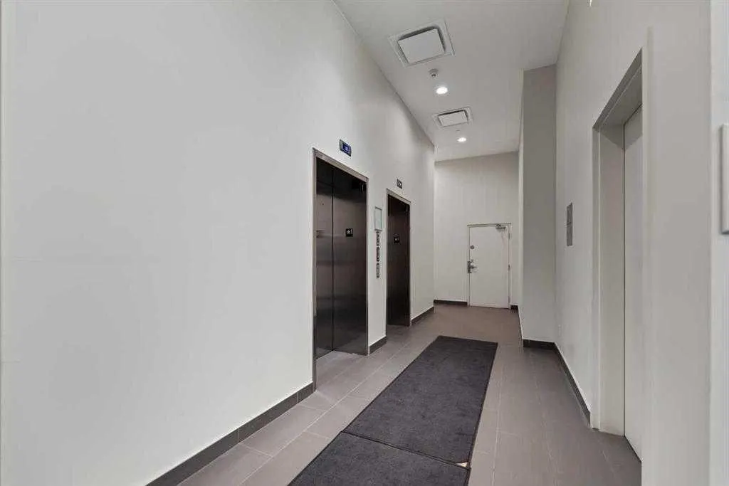 10 Brentwood Common NW #410