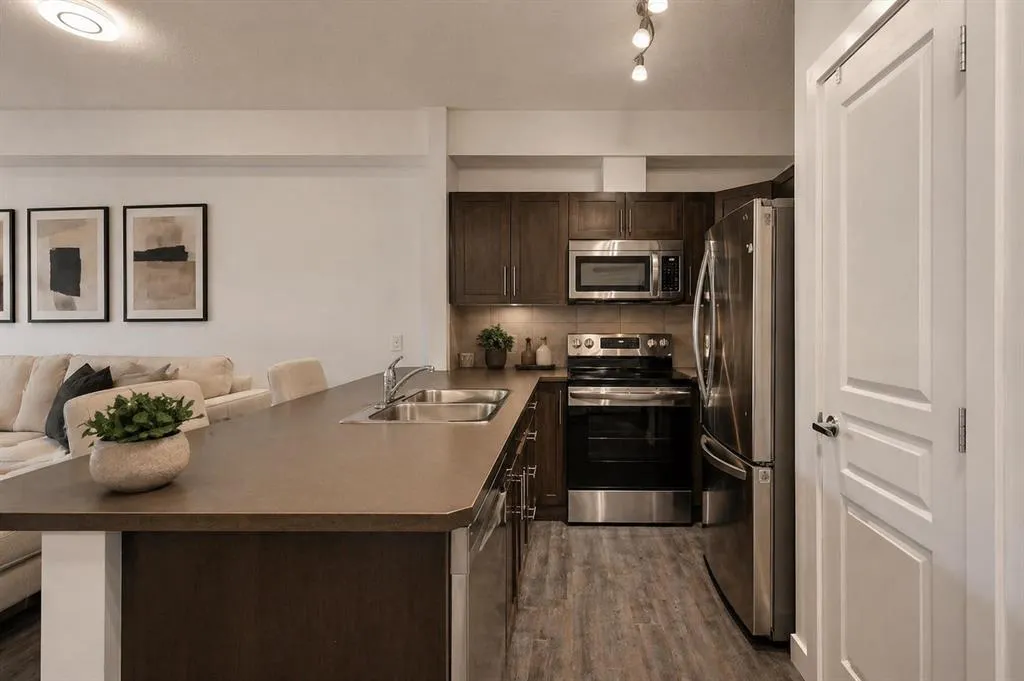 22 Panatella Road NW #207
