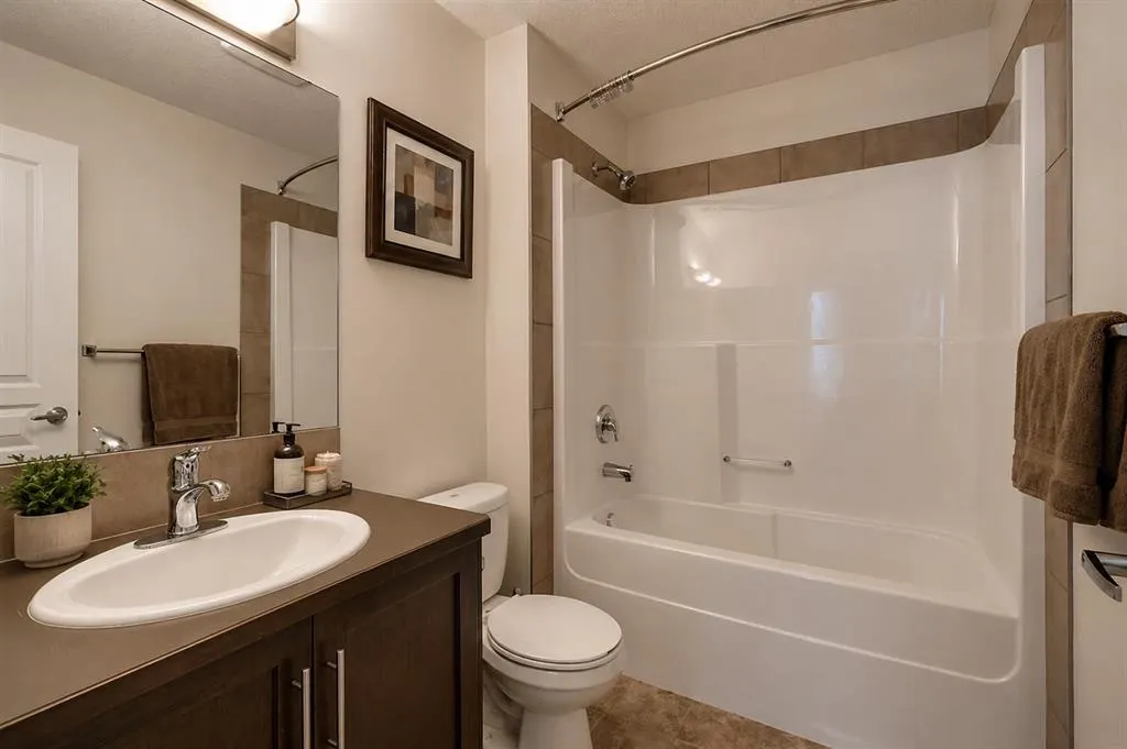 22 Panatella Road NW #207
