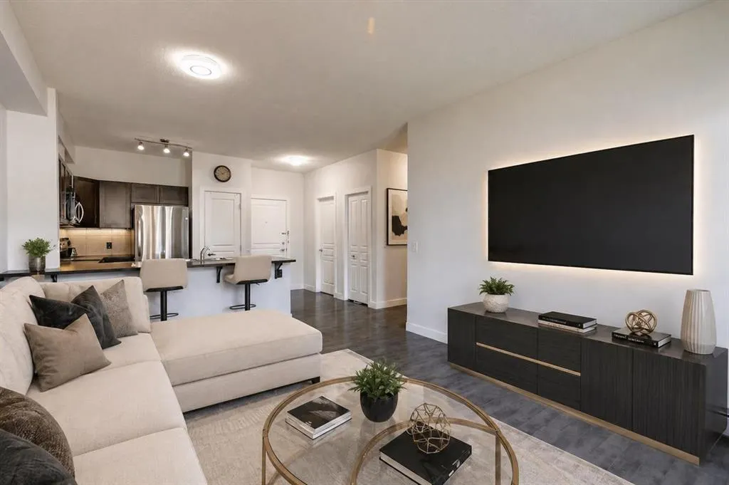 22 Panatella Road NW #207
