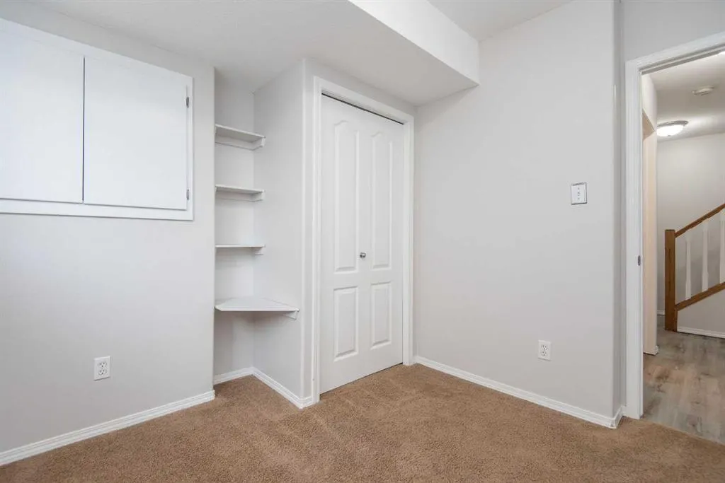 4626 44 Street #5