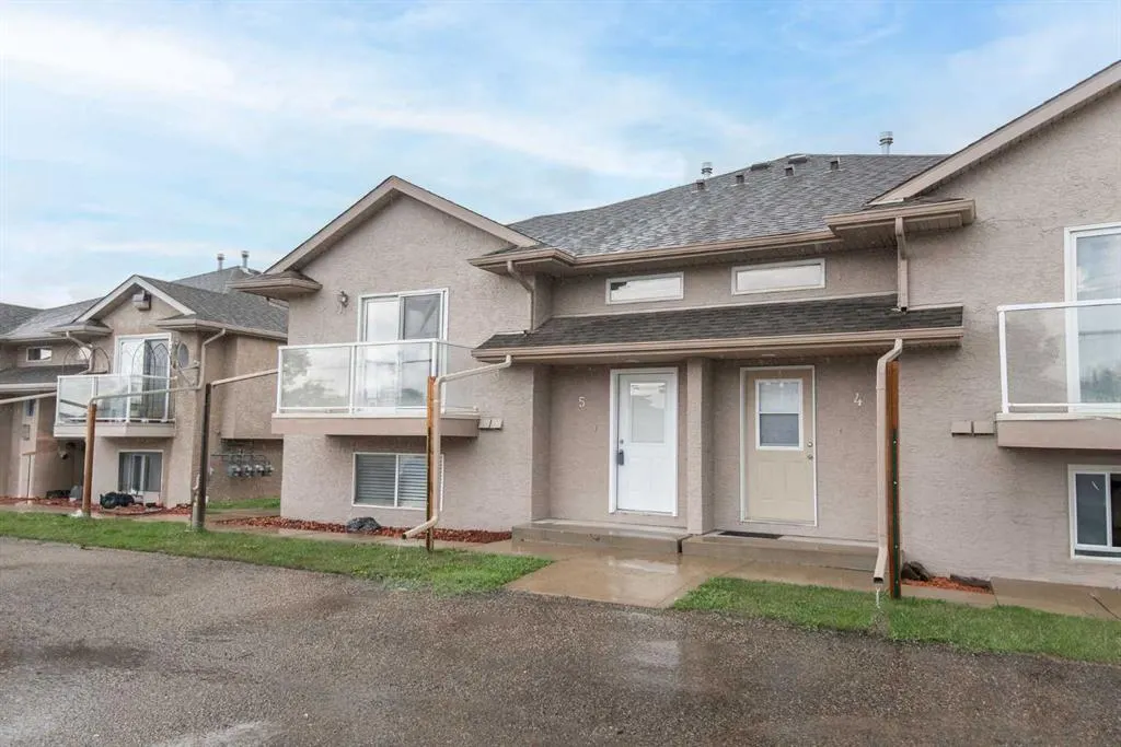 4626 44 Street #5
