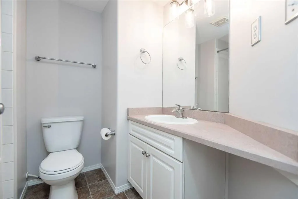 4626 44 Street #5