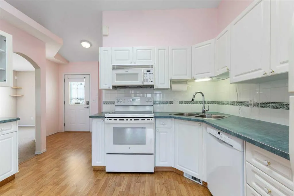 12 Woodside Rise NW #46
