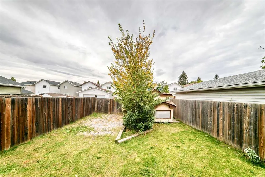37 Martinridge Way NE