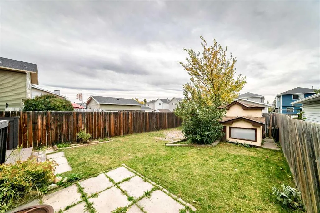 37 Martinridge Way NE