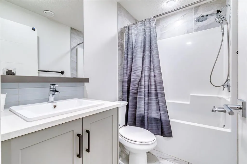 100 Walgrove Court SE #4301