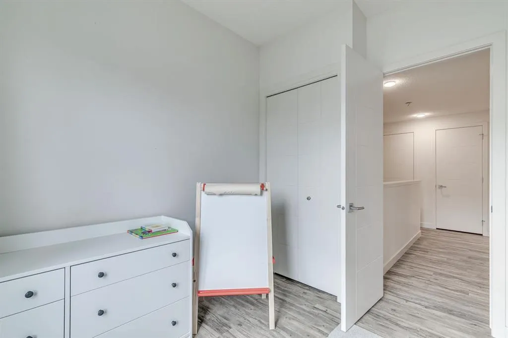 100 Walgrove Court SE #4301