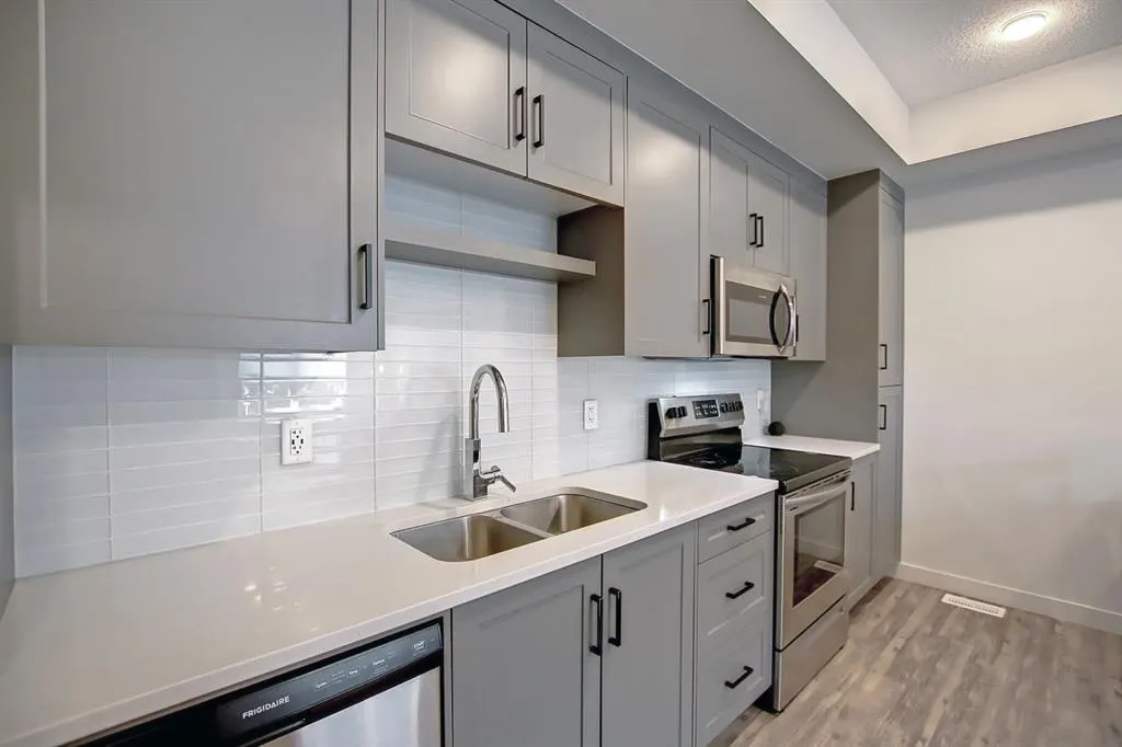 100 Walgrove Court SE #4301