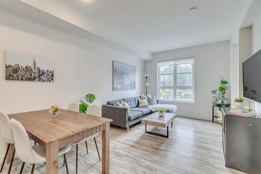 100 Walgrove Court SE #4301
